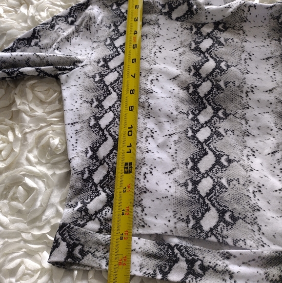 Crop top - Picture 7 of 8